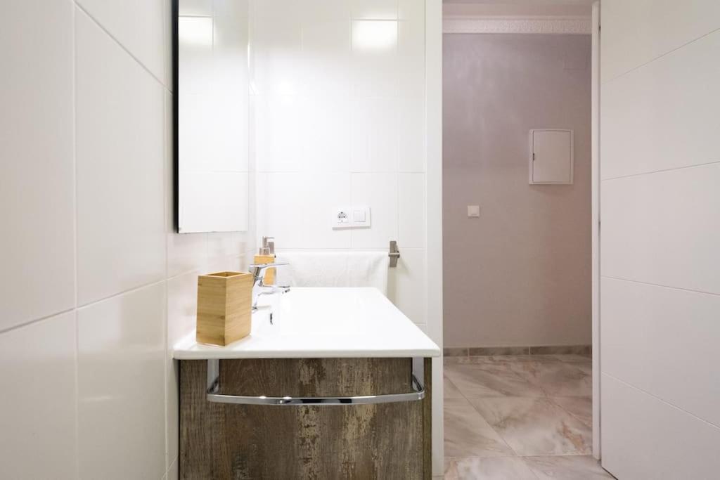 Apartamento Centro - Zona Arenal Apartment Севиля Екстериор снимка