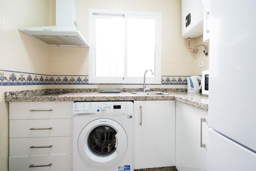 Apartamento Centro - Zona Arenal Apartment Севиля Екстериор снимка